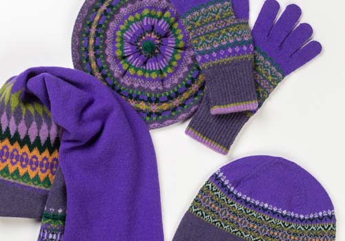 ERIBE Shawls, Scarves & Gloves